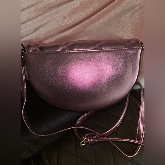 Juicy Couture Pretty Game Strong Crossbody Pink Blush Metallic - Picture 6 of 6